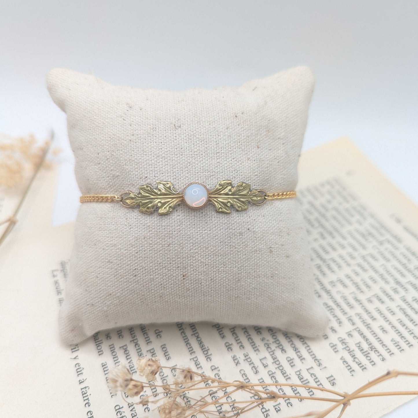 bracelet en verre de murano et feuille esprit féérique et art nouveau