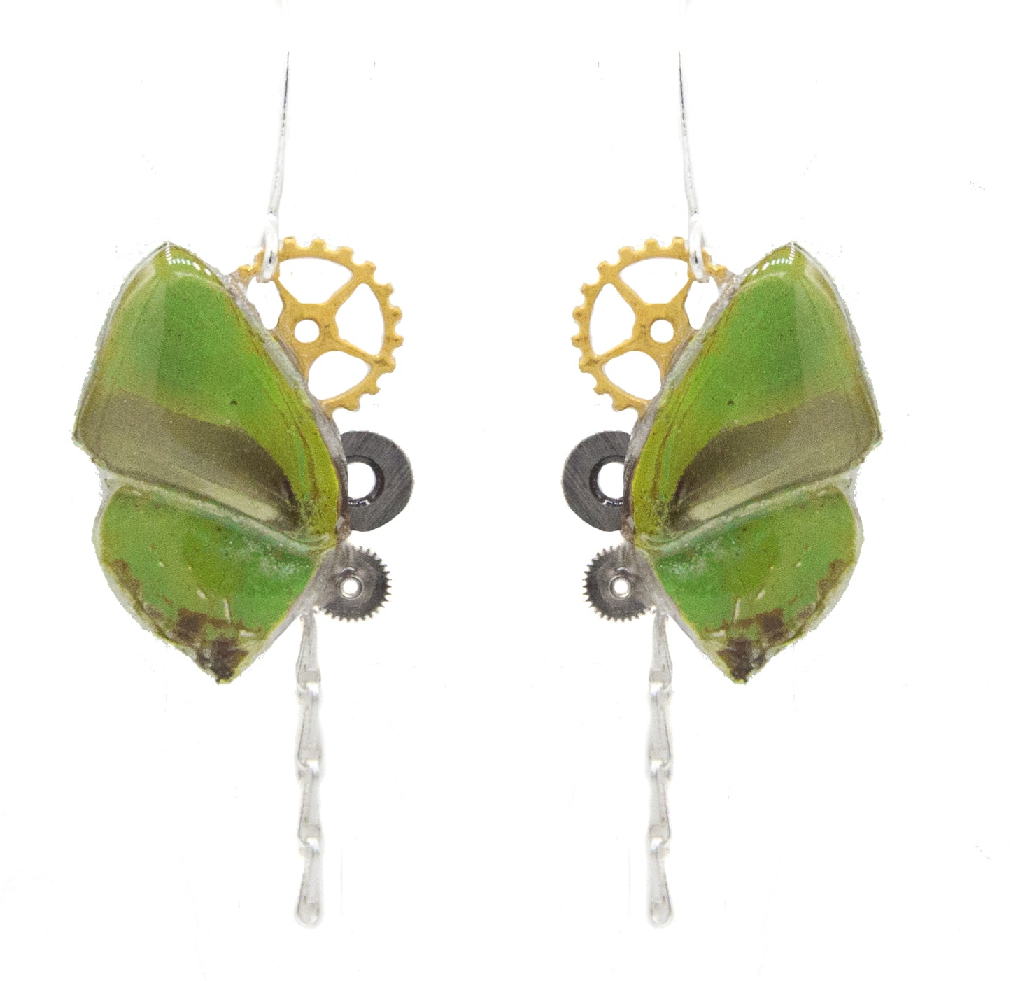 Boucles d'oreille Aponi papillon vert tilleul portées – bijou fait main Victorian Rehab