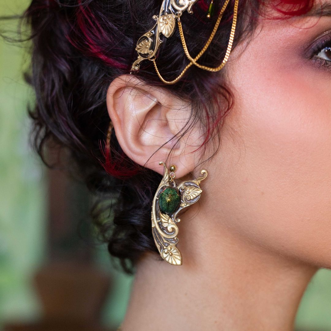 Boucles scarabée asymétriques portées – bijou Art Nouveau fait main | Victorian Rehab