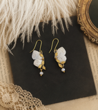 Boucles d'oreille Naturalia papillon nacré – feuilles dorées Art Nouveau | Victorian Rehab
