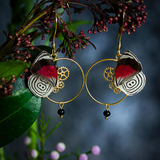 Boucles d'oreille Minimago Double 8 papillon noir blanc rouge – engrenage doré Art Nouveau | Victorian Rehab