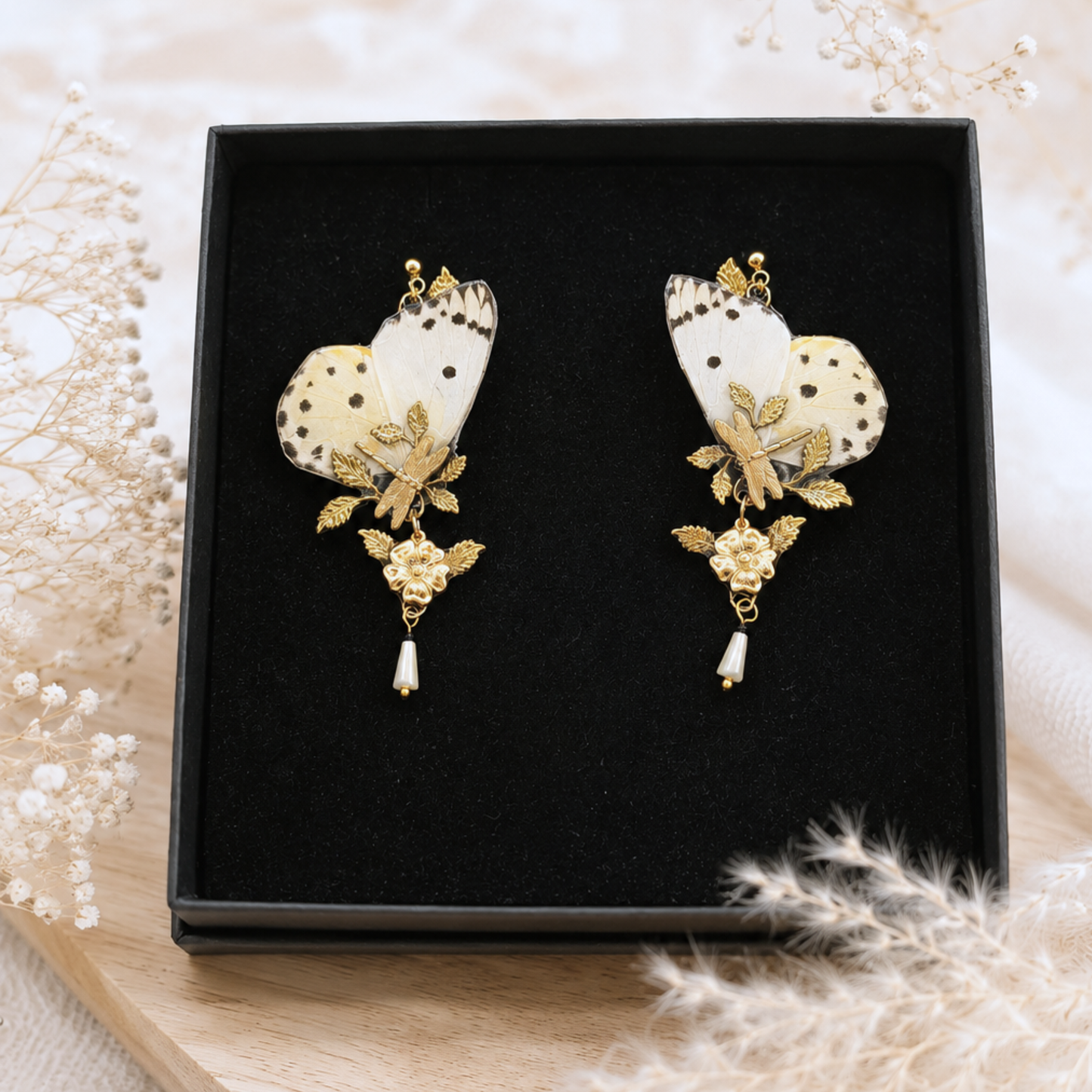 Boucles Loreleï papillon Calypso portées bijou éthéré fait main