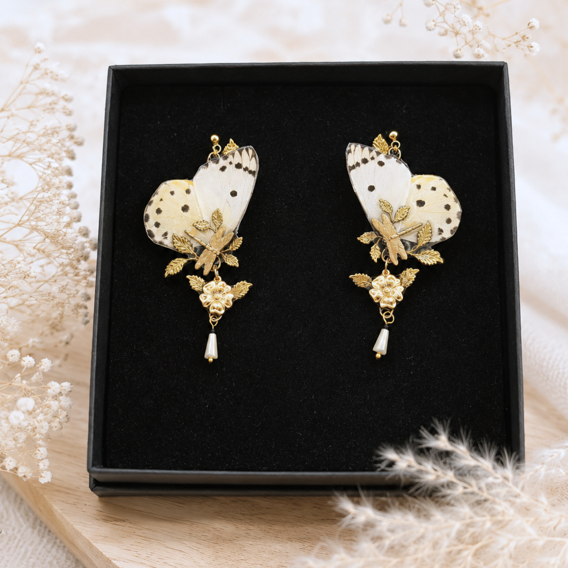 Boucles Loreleï papillon Calypso portées bijou éthéré fait main
