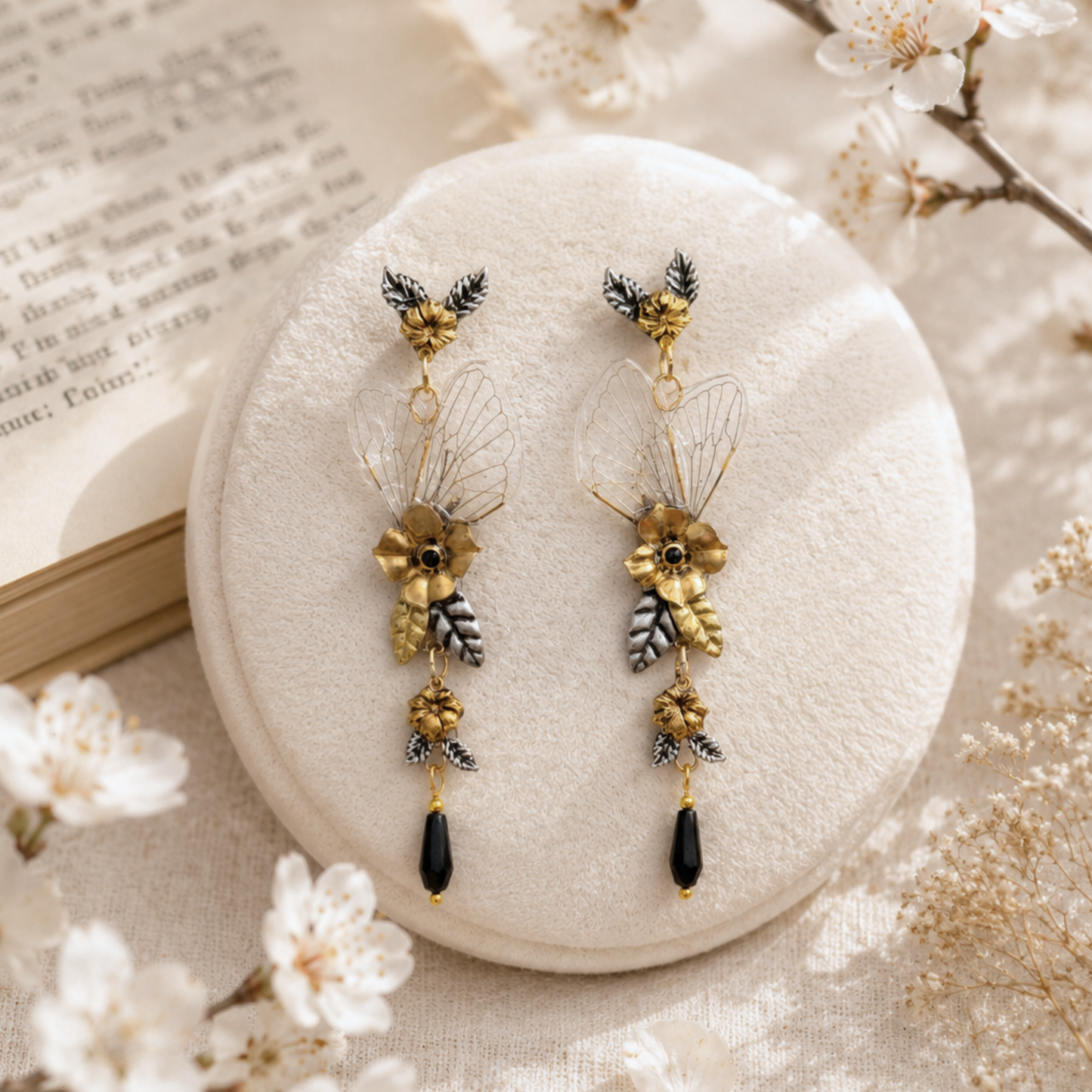 Boucles Loréleï ailes de cigale portées – bijou fairycore éthéré fait main Victorian Rehab