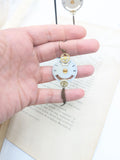 //SOLDES// Boucles d'oreille longue cadran blanc