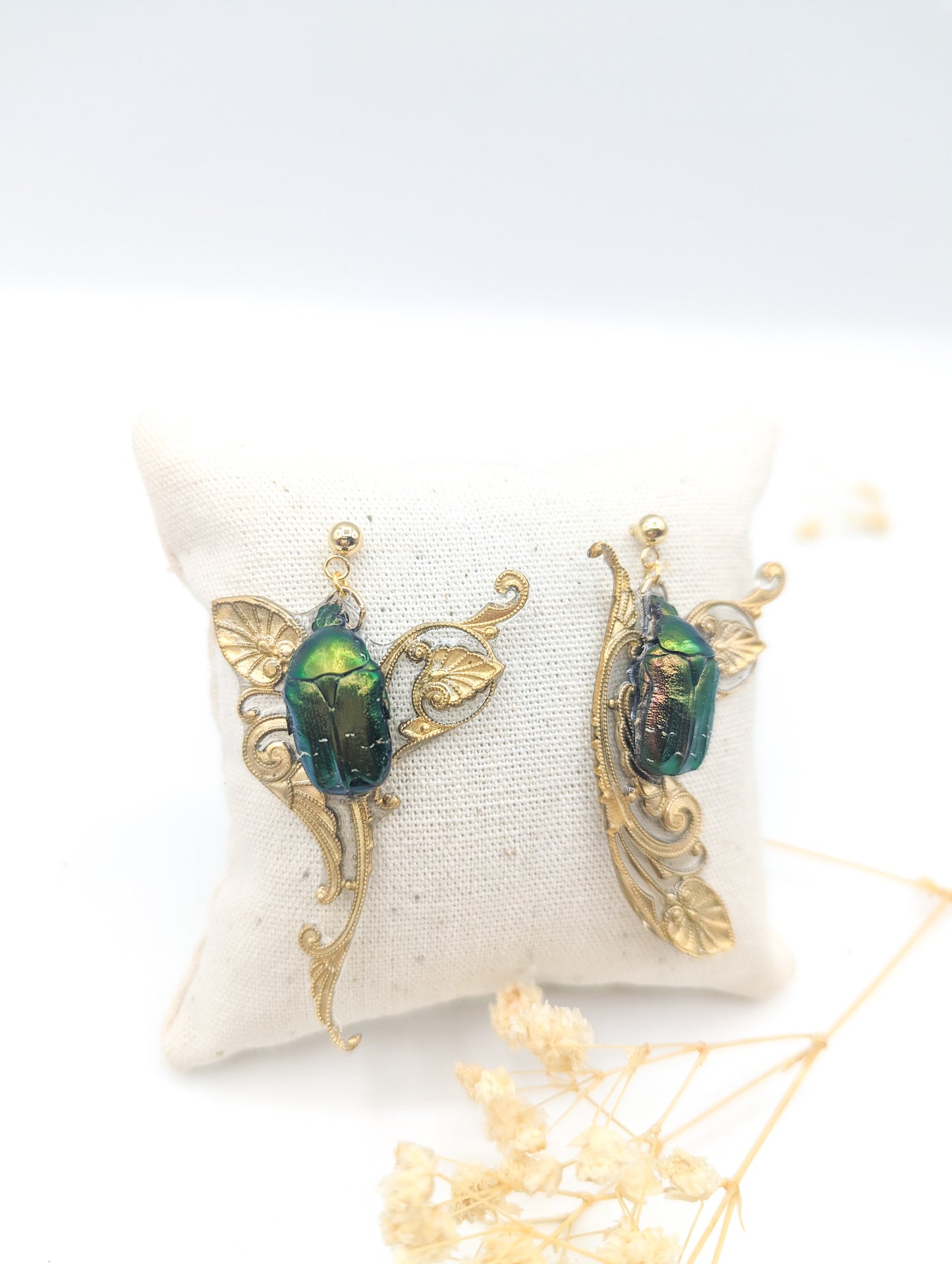Boucles Art Nouveau scarabée – inspirées du Château Laurens, bijou fait main | Victorian Rehab