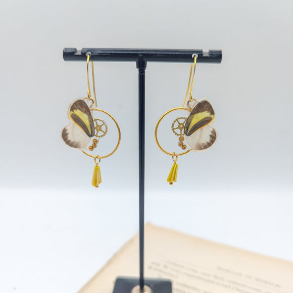 //VENTE PRIVEE// Boucles d'oreille Zéphyr papillon jaune et blanc