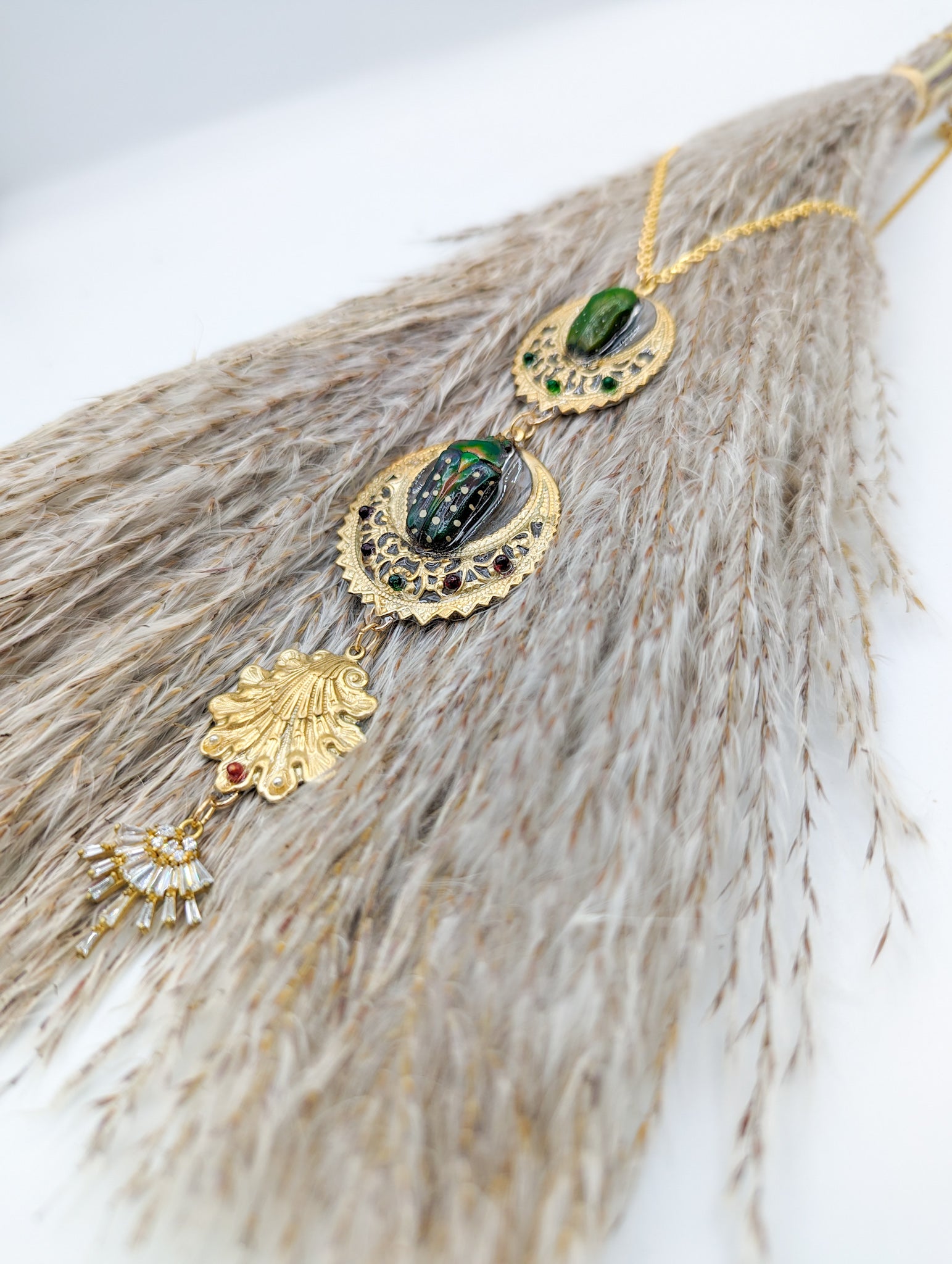 Collier à chaîne en or 14kt Scarabées - En vente sur France Collier à chaîne en or 14kt Scarabées - En vente sur France