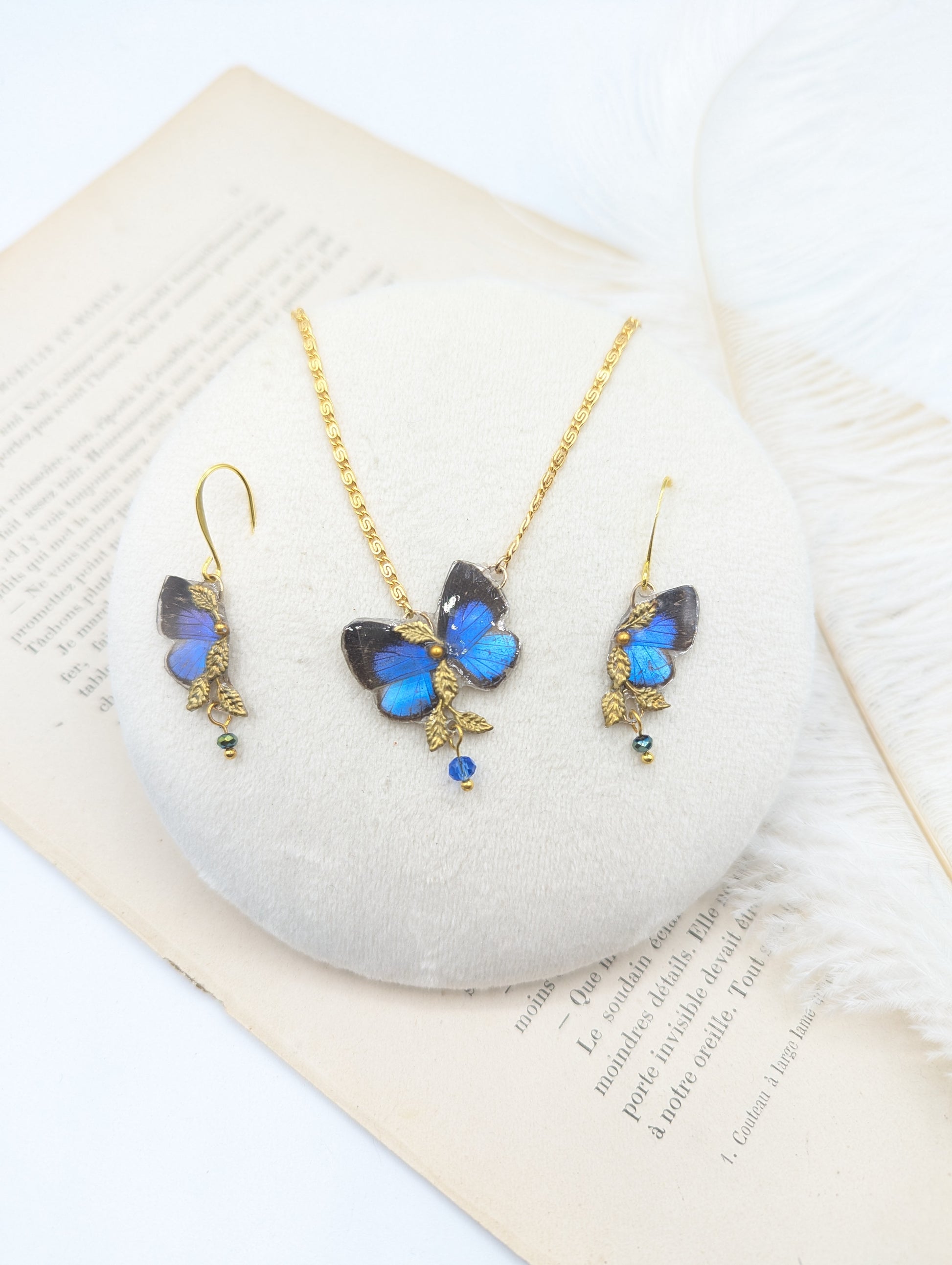 Bijou unique boucles d'oreille papillon bleu Bocchus doré argenté – Victorian Rehab