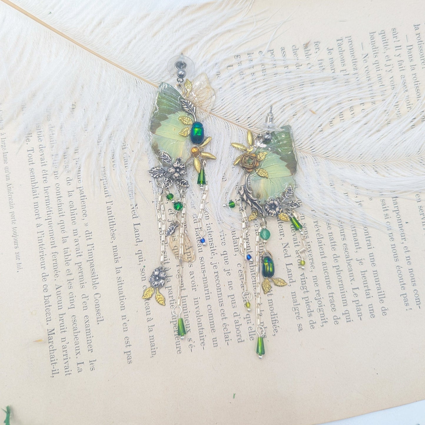 Boucles d'oreille Art Nouveau véritables ailes Green Charaxes cigale scarabée – Victorian Rehab