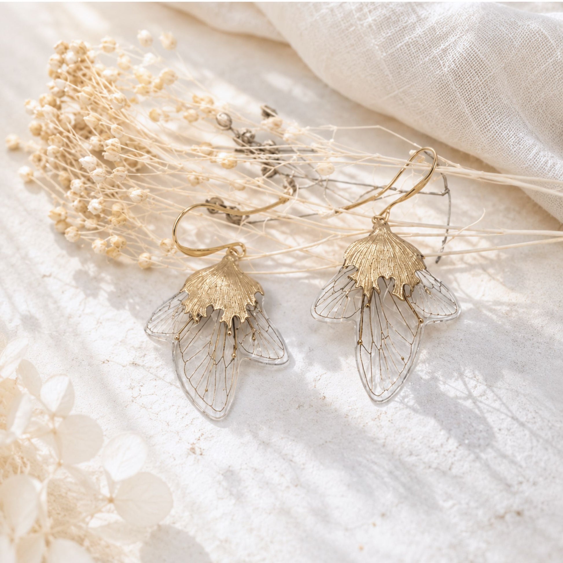 Boucles Lyrie triple ailes de cigale portées – bijou fairycore ailes de fée Victorian Rehab