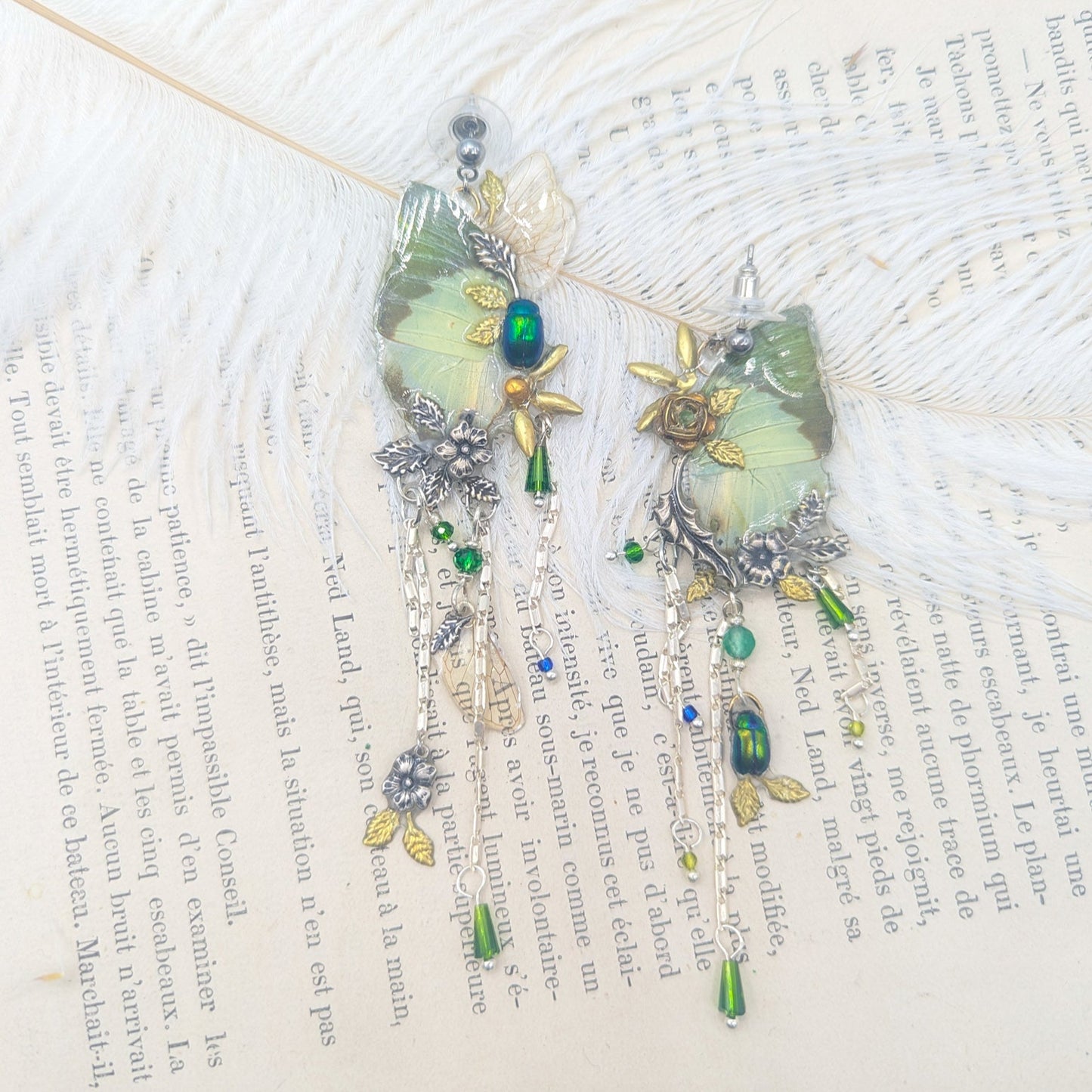 Boucles d'oreille Naturalia GM Green Charaxes – aile cigale scarabées verts métalliques Art Nouveau | Victorian Rehab