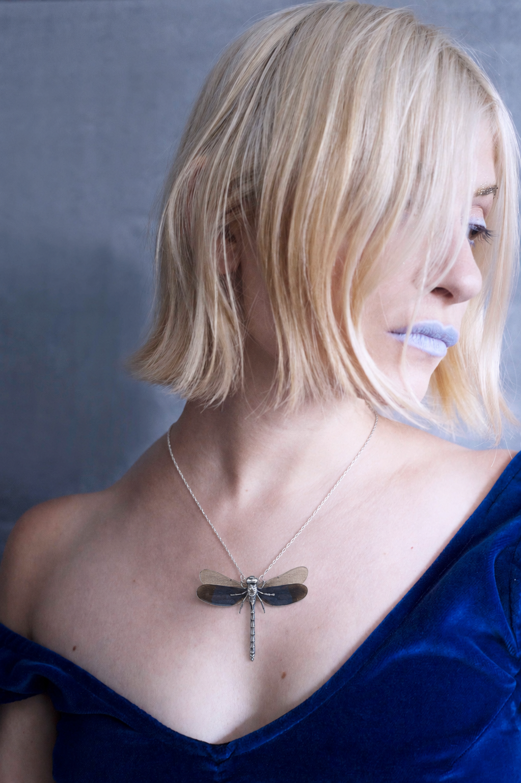 Collier Dragonfly ailes de libellule bleue