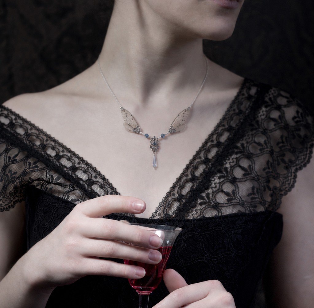 Collier Maab Cristal – ailes de cigale transparentes argenté