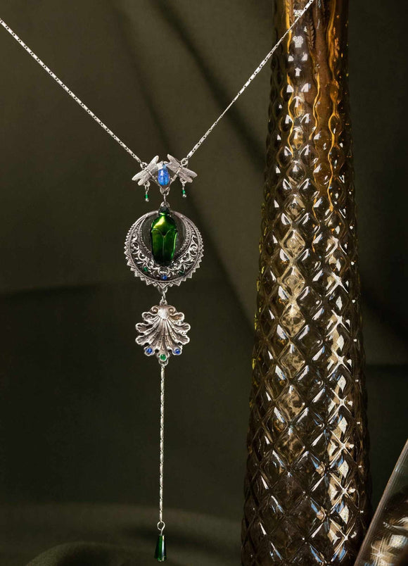 collier scarabée veritable - réalisé à la main  artisanat de Victorian Rehab -cabinet de curiosité - bijoux art nouveau