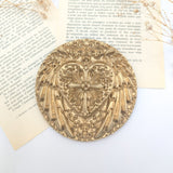 Médaillon coeur sacré ex voto avec ailes d'ange et croix cathollique doré