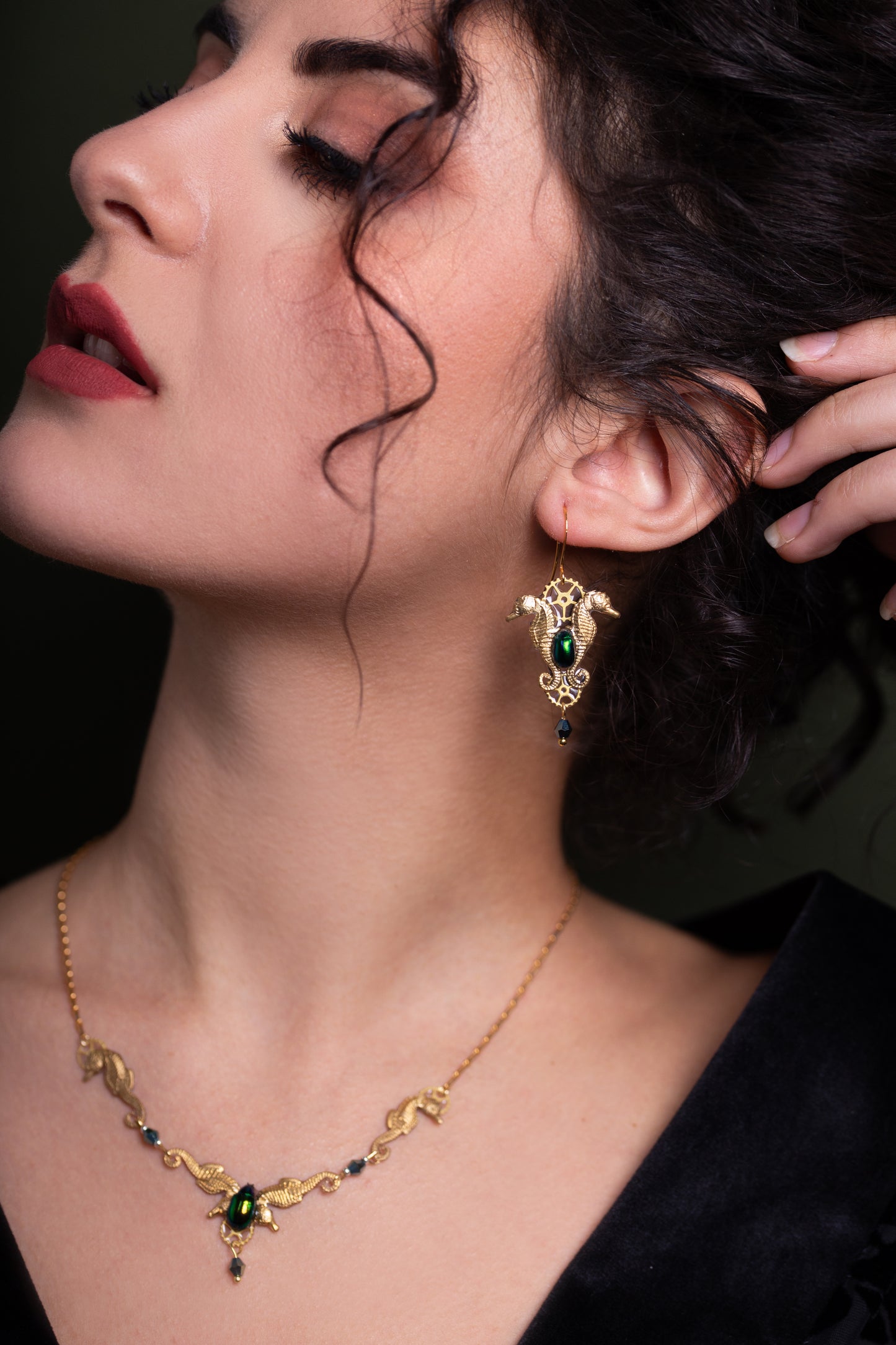Boucles & collier Odyssée – cabinet de curiosités bijou fait main | Victorian Rehab