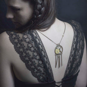 "Salem" long necklace - White dial
