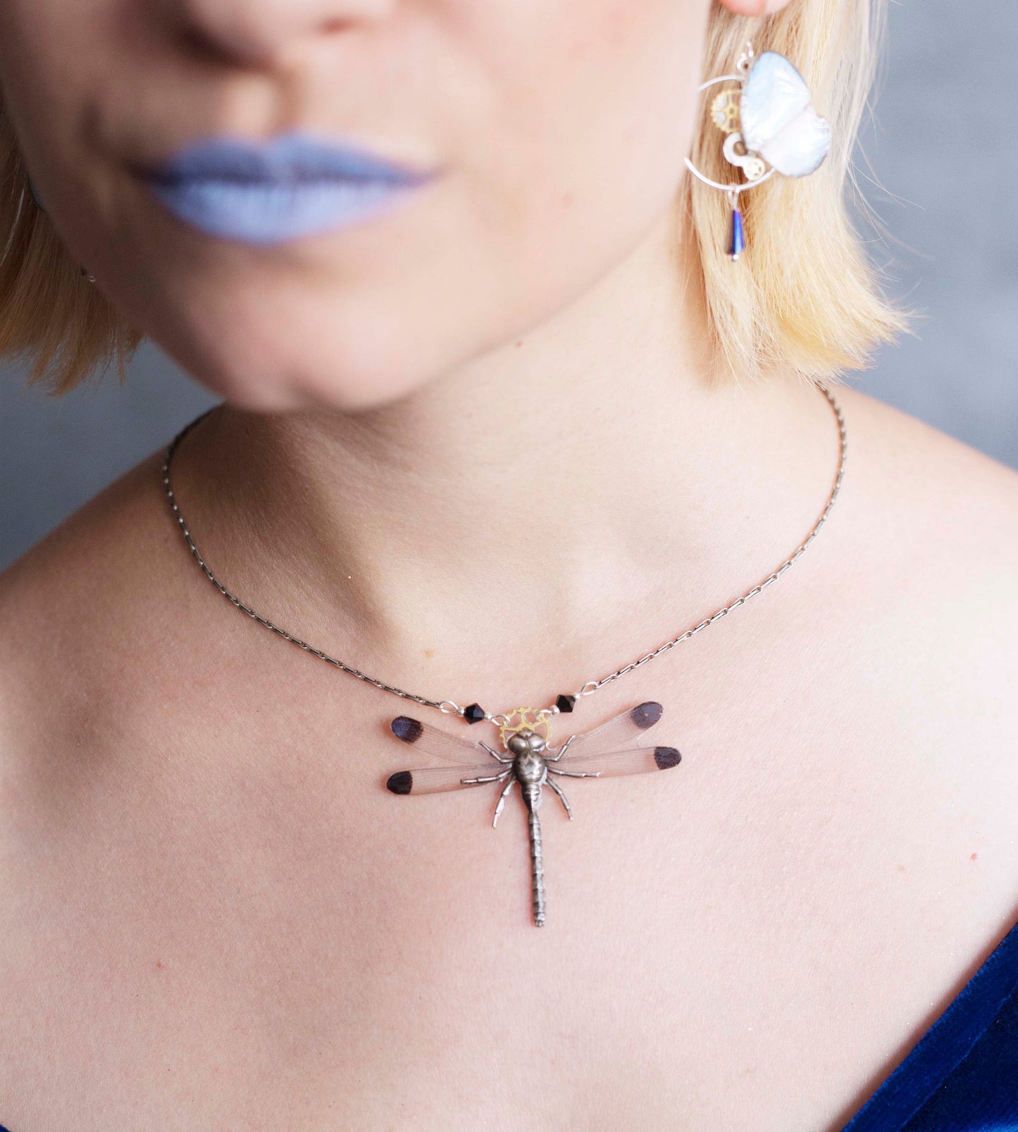 Lullaby necklace - dragonfly wing