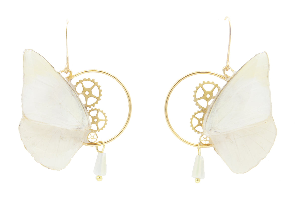 Détail boucles Minimago Albina – aile papillon blanc jaune engrenage montre ancienne fait main
