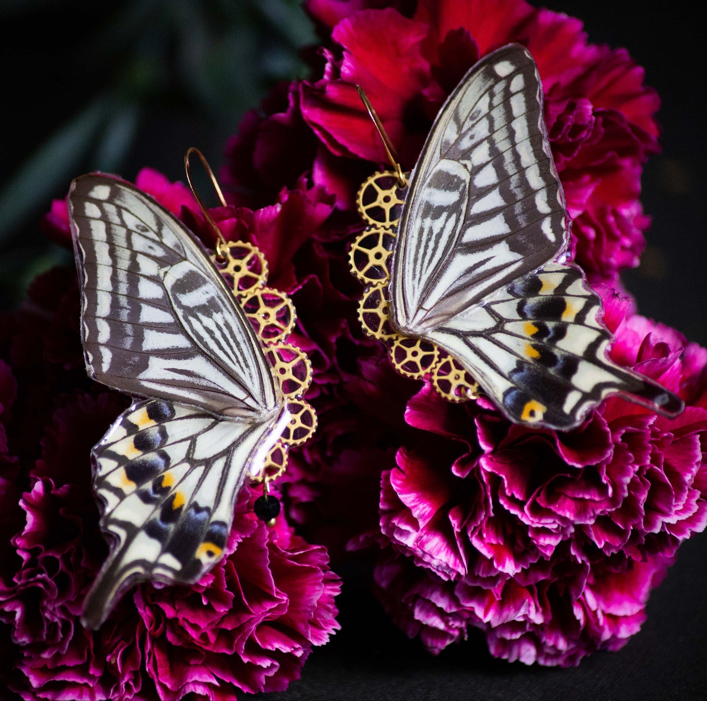Boucles d'oreille Pandore papillon Papilio Xuthus brun – engrenage horlogerie doré Art Nouveau | Victorian Rehab