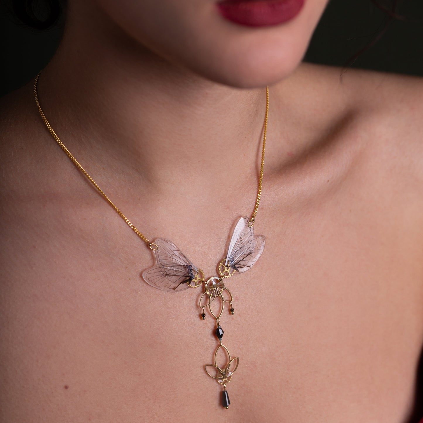 Collier Hiko ailes de cigale doré – bijou féérique ailes de fée | Victorian Rehab