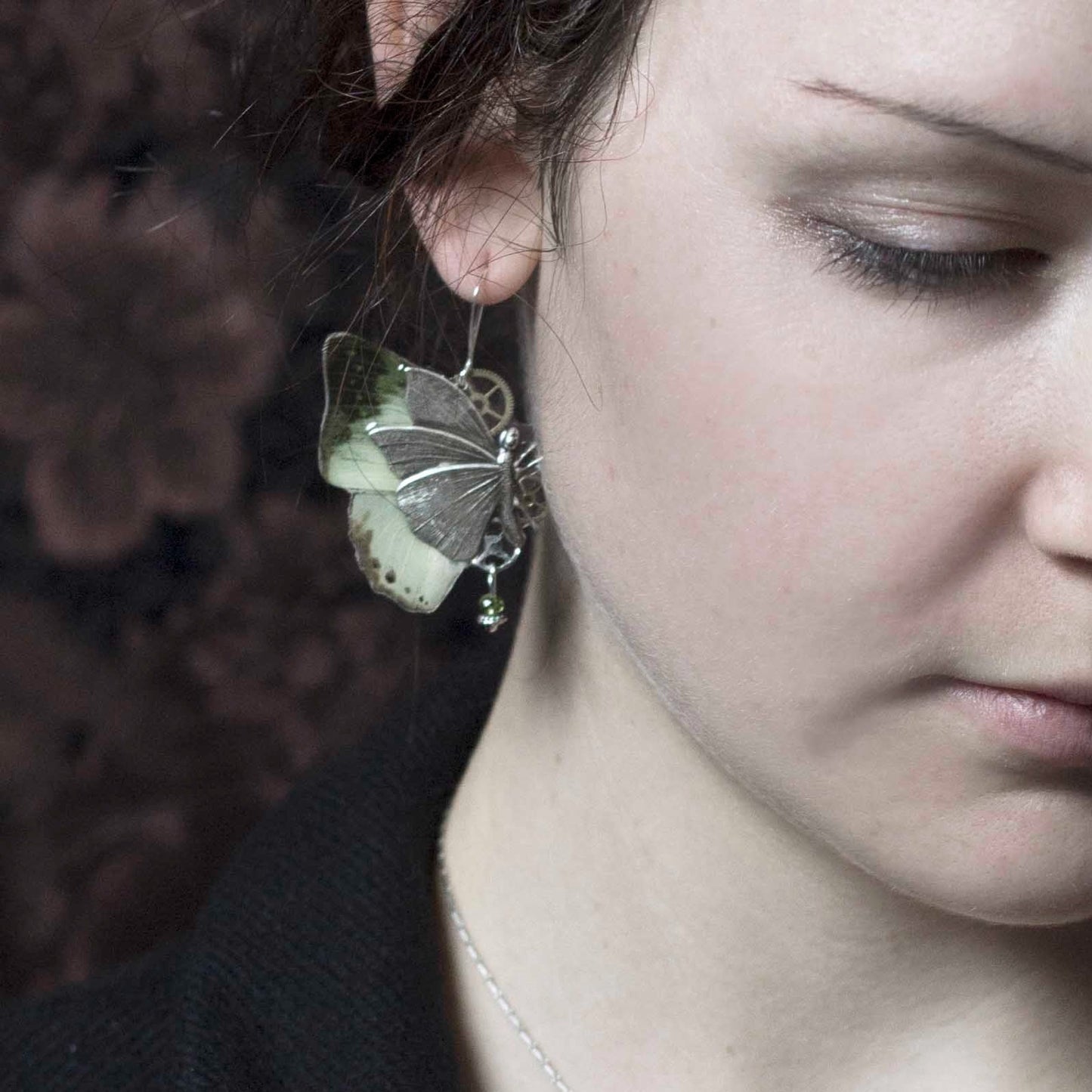 Boucles d'oreille Chrysalide papillon Green Charaxes vert – engrenage horlogerie steampunk | Victorian Rehab
